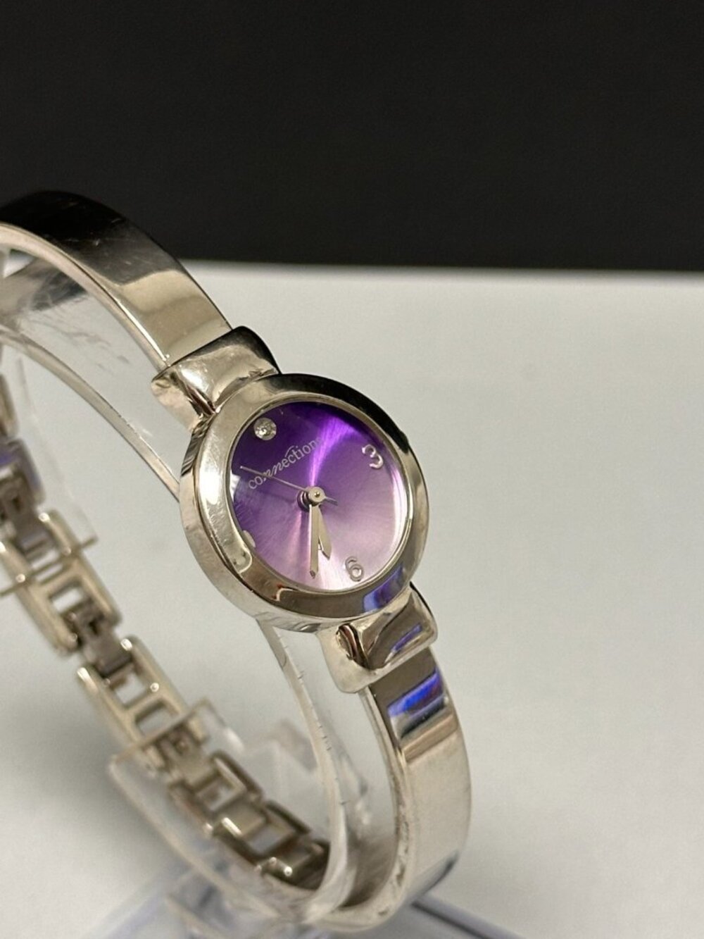 3/$30 Connections Watch Women Silver Tone Purple Ombre Dial 7.75"